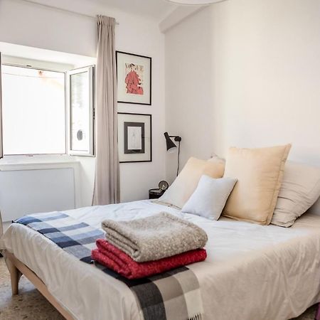 Suite Contemporanea Tra Le Vie Storiche โมเนเลีย ภายนอก รูปภาพ