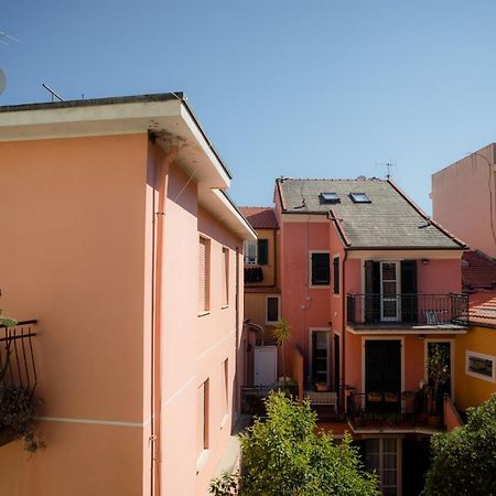 Suite Contemporanea Tra Le Vie Storiche โมเนเลีย ภายนอก รูปภาพ