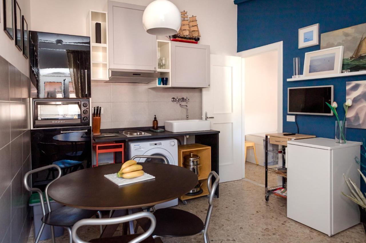 Suite Contemporanea Tra Le Vie Storiche โมเนเลีย ภายนอก รูปภาพ